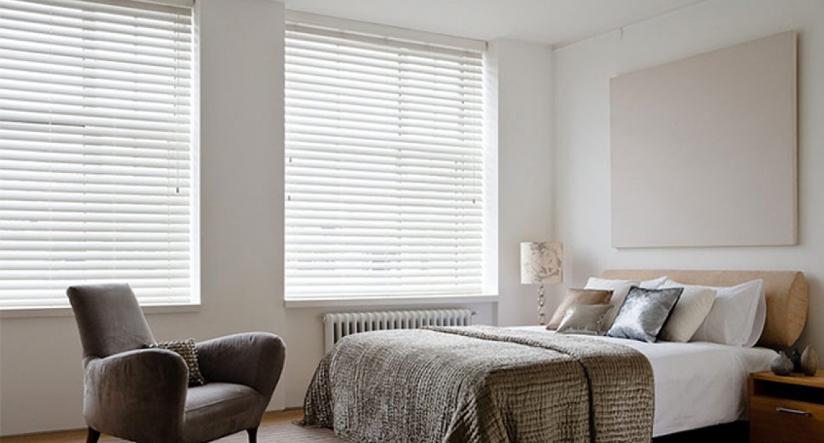 how to choose the perfect blinds for your bedroom